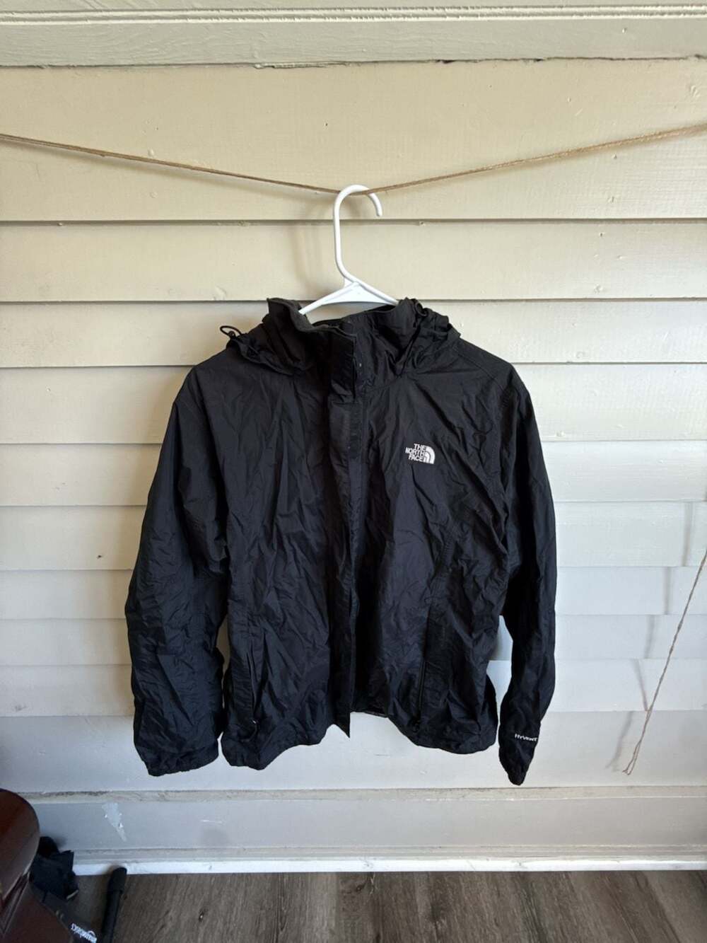 The North Face Women's Black HyVent Hooded Rain Jacket XL
